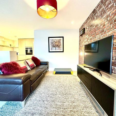 Beautiful New 2 Bedroom Apartment - Next To The Beach - Great Location - Free Parking - Fast Wifi - Smart Tv - Sleeps Up To 4! Close To Purbeck, Corfe Castle, Sandbanks, Poole & Bournemouth Swanage Exterior foto